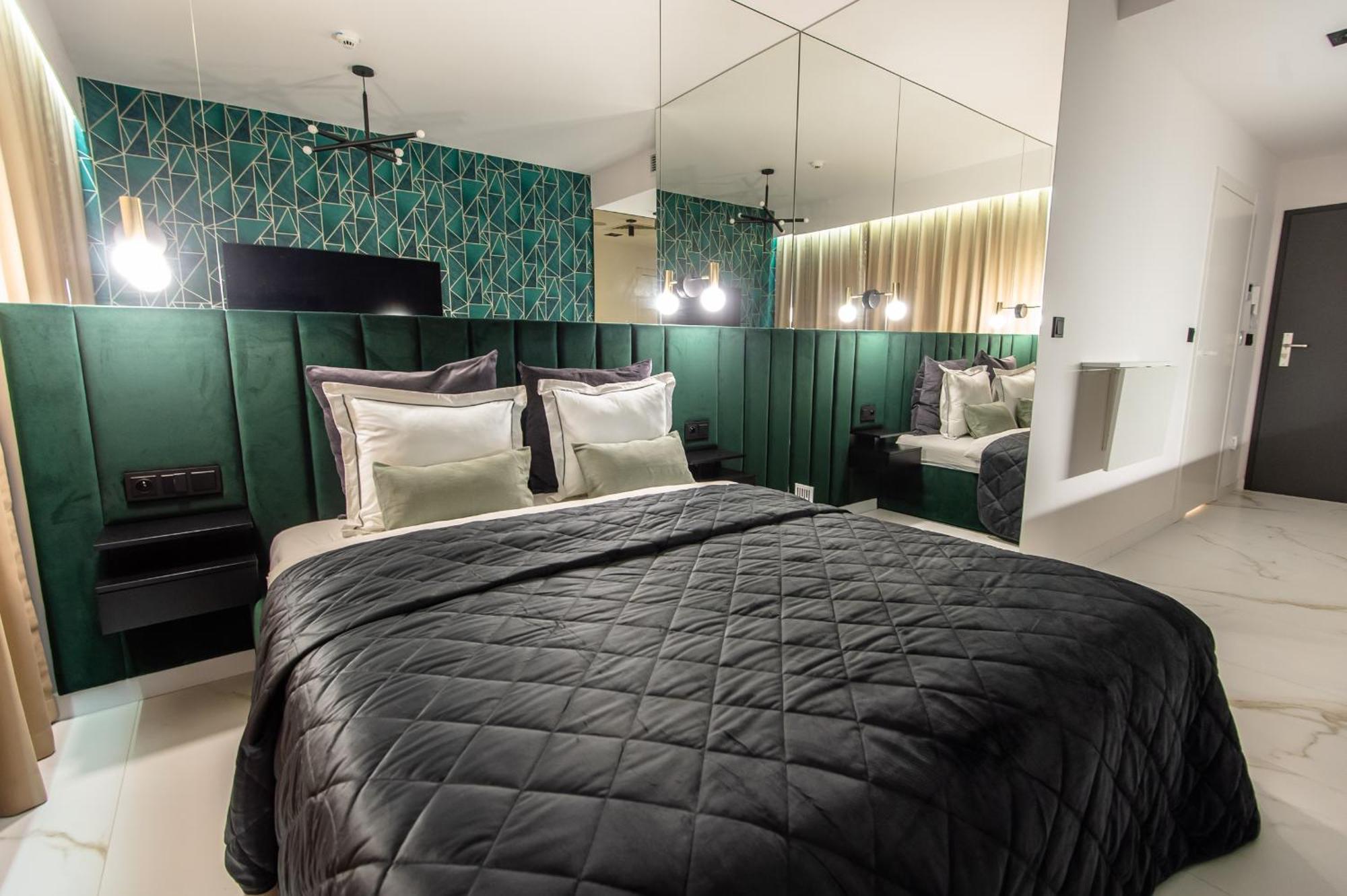 Super-Apartamenty Vip Jacuzzi III Poznaň Exteriér fotografie