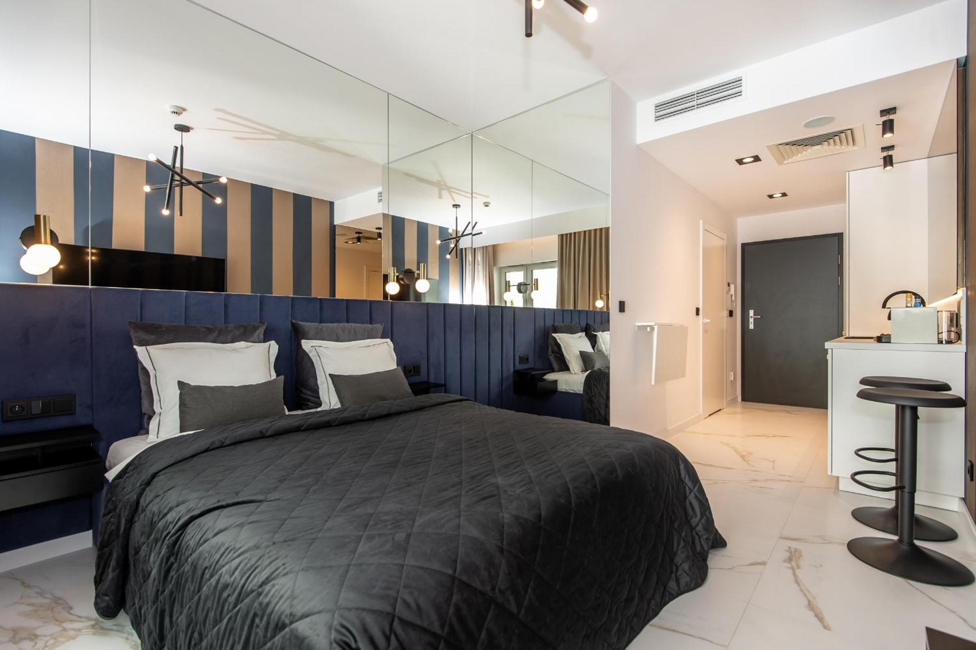 Super-Apartamenty Vip Jacuzzi III Poznaň Exteriér fotografie